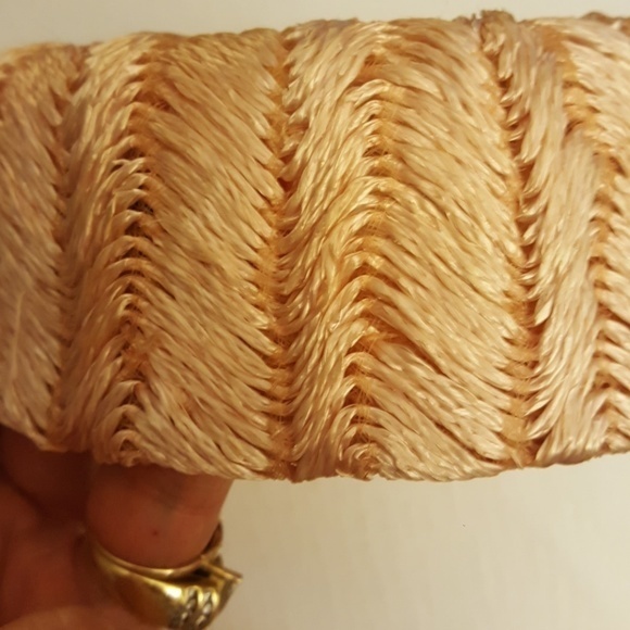 VINTAGE VOLK CHEZ HENRIETTE BLUSHY PINK PEACH PILLBOX - Picture 14 of 14